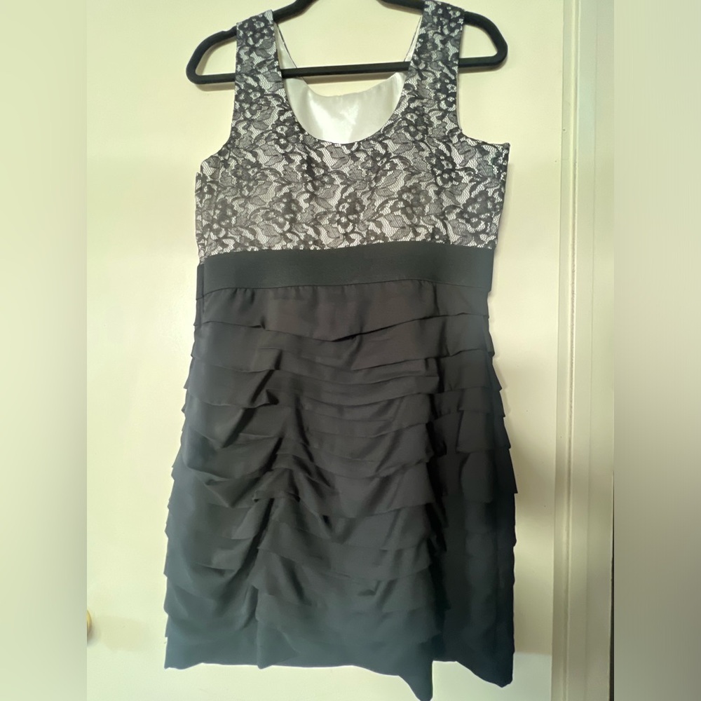 Black Lace Bodice Tiered Ruffle Dress - Women